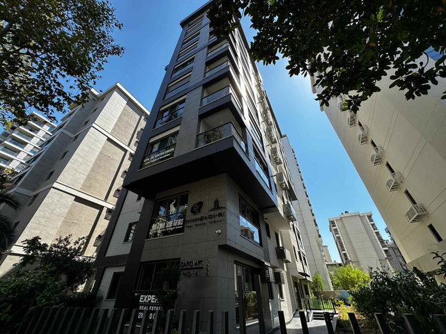 ETHEM EFENDI CADDESI SATILIK 3+1 CADDEYE 150 M KAÇIRMAYIN !