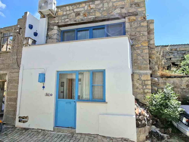 ASSOS SAZLI KÖYÜ SATILIK ŞİRİN TAŞ EV