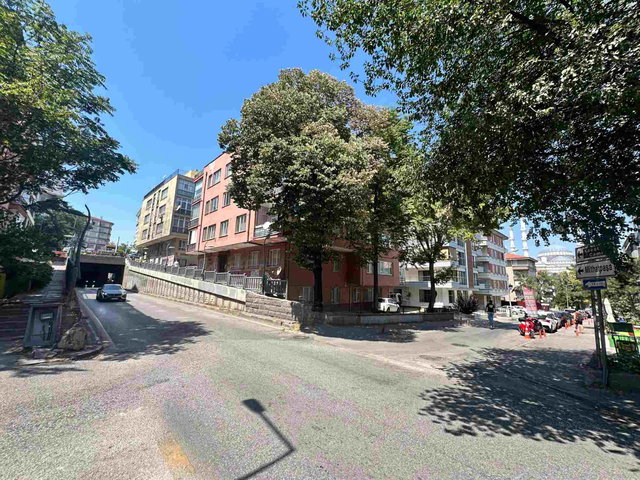KAVAKLIDERE’DE  3+2 | 135 M² BRÜT | BALKONLU | BOŞ KİRALIK DAİRE
