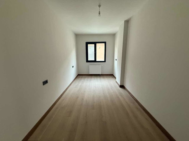 ÇENGELKÖY RASATHANE SİTE İÇİ ARA KAT YÜKSEK KAT SIFIR 3+1