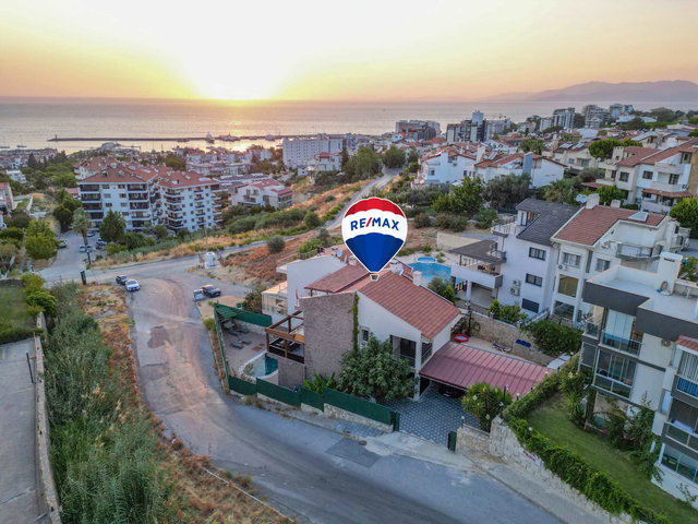 MARİNADA PANORAMİK MUHTEŞEM DENİZ MANZARALI ÖZEL HAVUZLU 8+2 VİLLA