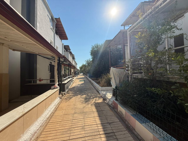 DENİZE SIFIR SİTE İÇİ 2+1 KELEPİR VİLLA