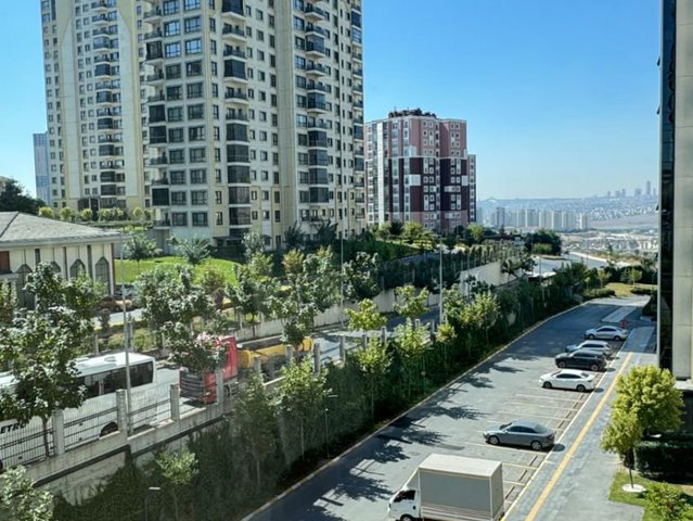 EMLAK KONUT ISPARTAKULE EVLERI KISA KATLI BLOKLARDA KIŞ BAHÇELI DAIRE