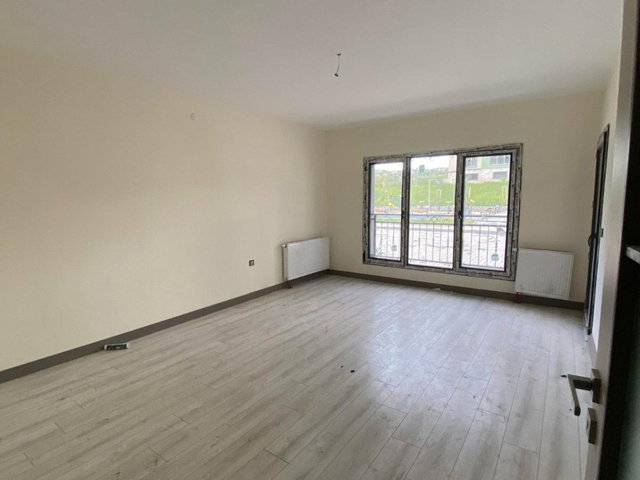 REMAX ARTIS'DEN HILALKENT TOKILERDE KIRALIK 2+1 DAIRE