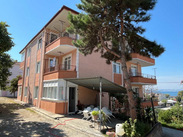 REMAXÇAKRA ÖMER ONAYCI'DAN KARAMÜRSELDE SATILIK 3+1 FIRSAT DAIRE