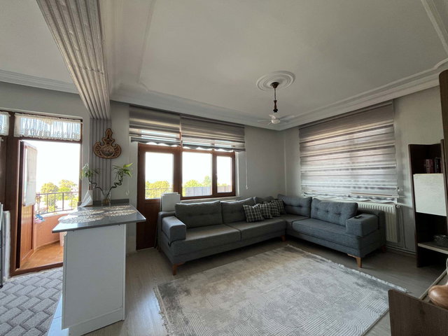 REMAXÇAKRA ÖMER ONAYCI'DAN KARAMÜRSELDE SATILIK 3+1 FIRSAT DAIRE
