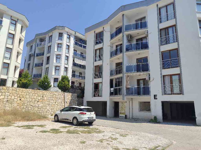 KUŞADASI’NDA SİTE İÇİNDE 2+1 , BALKONLU, BOŞ KİRALIK DAİRE