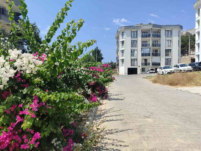 KUŞADASI’NDA SİTE İÇİNDE 2+1 , BALKONLU, BOŞ KİRALIK DAİRE