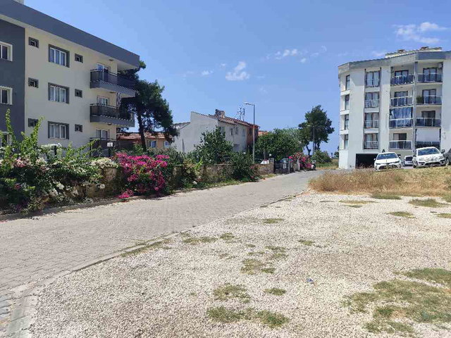 KUŞADASI’NDA SİTE İÇİNDE 2+1 , BALKONLU, BOŞ KİRALIK DAİRE