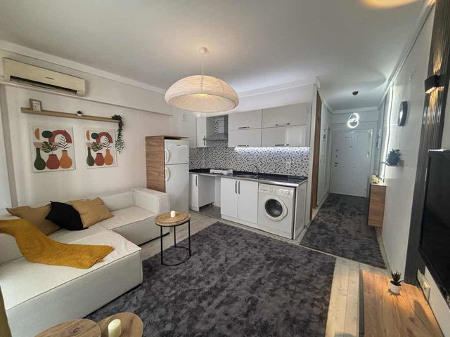 MERKEZİ KONUM ARAKAT LÜKS EŞYALI KREDİYE UYGUN SATILIK 1+1 DAİRE