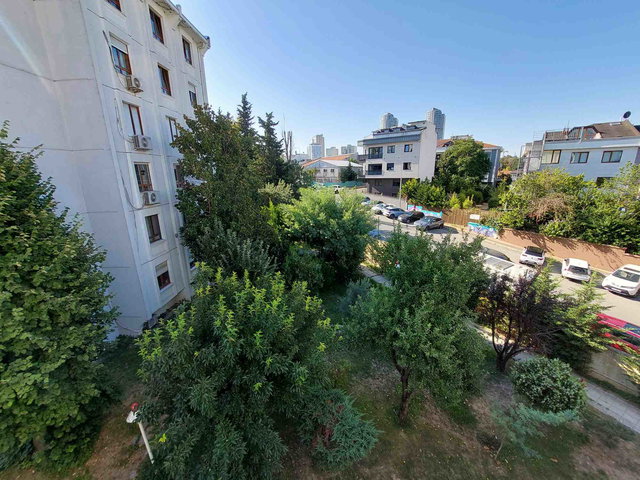 ATAŞEHIR ATATÜRK MAHALLESİNDE MIMOZA-5 SİTESI 4+1 BÜYÜK TİP KİRALIK DAİRE