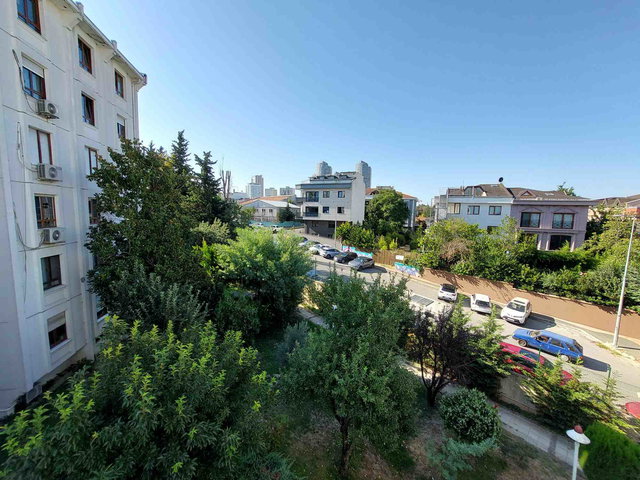 ATAŞEHIR ATATÜRK MAHALLESİNDE MIMOZA-5 SİTESI 4+1 BÜYÜK TİP KİRALIK DAİRE