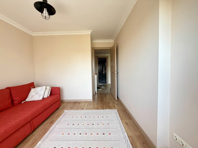 ÜMRANIYE ATAKENT'TE BALKONLU 3+1 SATILIK DAIRE