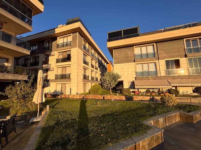 AVCILAR GÜLPARK BUTİK 2+1 KİRALIK FULL EŞYALI EBEVEYN BANYOLU ARAKAT DAİRE