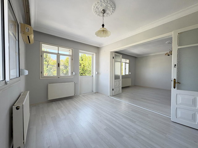 ALAÇATI MERKEZDE 3+1 | 120 M² NET | GİRİŞ KAT | 3 CEPHELİ KİRALIK DAİRE
