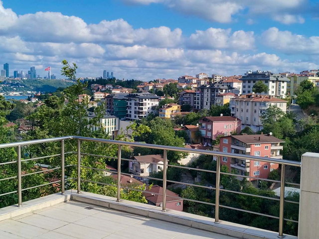 BEYLERBEYİ BURHANİYE IHLAMUR KÖŞK SİTESİ KİRALIK FORLEKS VİLLA