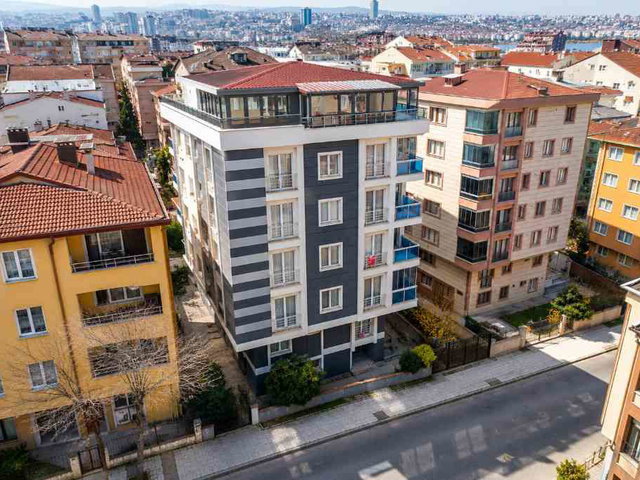 ÇEKMEKÖY TAŞDELEN ÖZEL BAHÇELİ 2+1 DAİRE 85M² İSKANLI SATILIK