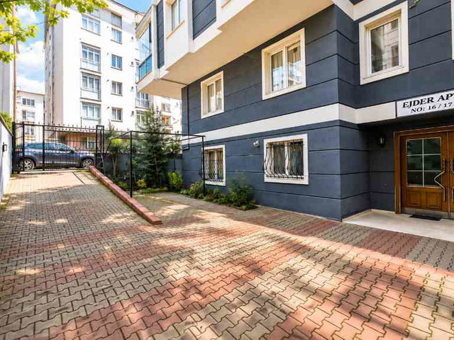 ÇEKMEKÖY TAŞDELEN ÖZEL BAHÇELİ 2+1 DAİRE 85M² İSKANLI SATILIK