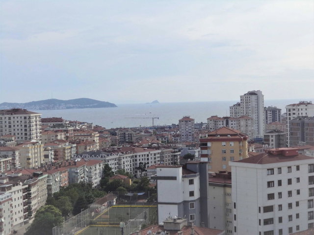 KAYA SITESI’NDE DENIZ MANZARALI 3+1 SATILIK DAIRE