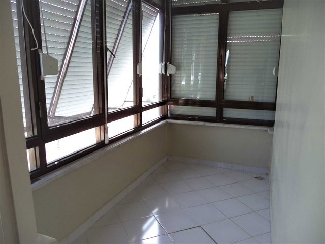 KAYA SITESI’NDE DENIZ MANZARALI 3+1 SATILIK DAIRE