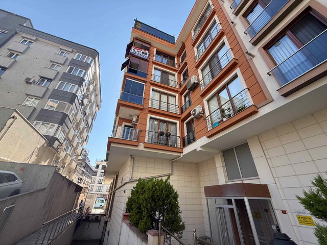 MALTEPE'DE YAŞAM VE YATIRIM İÇİN FIRSAT DAİRE