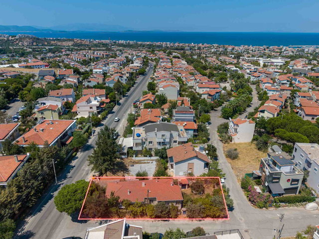 GÜZELBAHÇE ÇELEBİ’DE 383 M² ARSA İÇİNDE SATILIK MÜSTAKİL 3+1