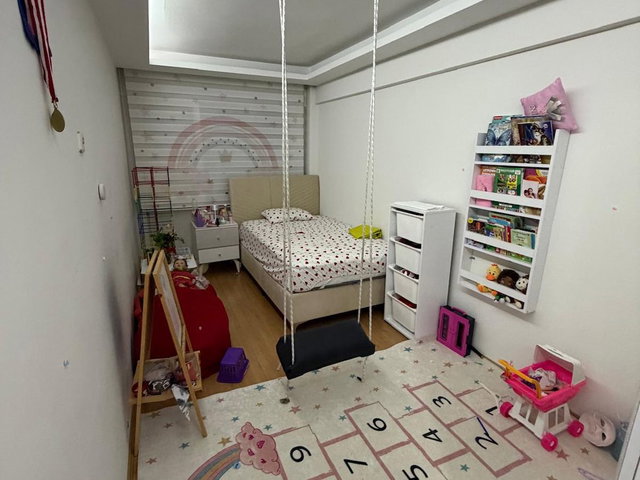 ŞİRİNYER AKINCILAR’DA ULAŞIM NOKTALARINA YAKIN 3+1 KİRALIK DAİRE