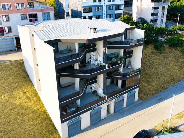 REMAX BEYAZ UMURBEY'DE PANORAMIK ULUDAĞ MANZARALI ULTRA LÜX 5+1 DUBLEKS