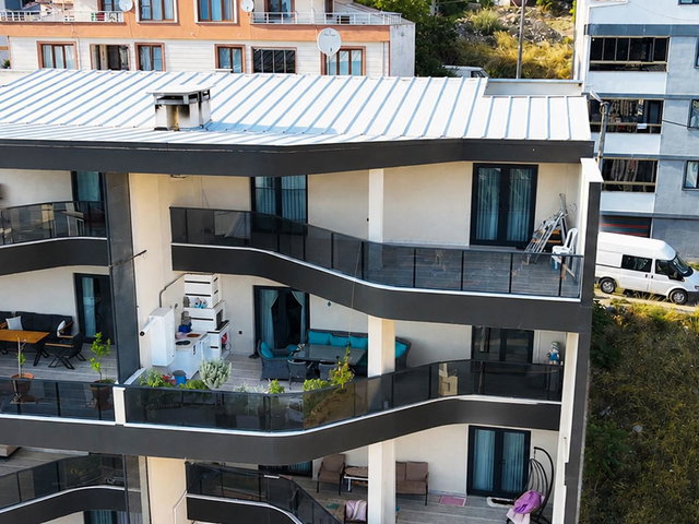 REMAX BEYAZ UMURBEY'DE PANORAMIK ULUDAĞ MANZARALI ULTRA LÜX 5+1 DUBLEKS