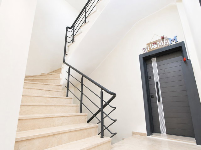 REMAX BEYAZ UMURBEY'DE PANORAMIK ULUDAĞ MANZARALI ULTRA LÜX 5+1 DUBLEKS