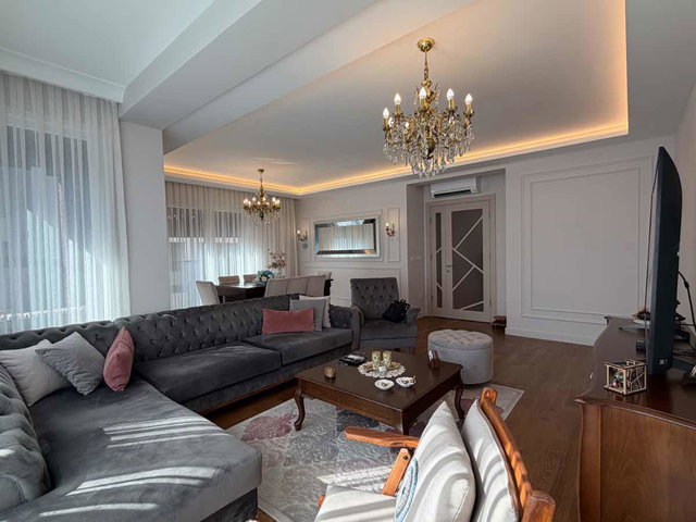 BAĞDAT CADDESI'NDE SEÇKIN BIR YAŞAM | 4+1