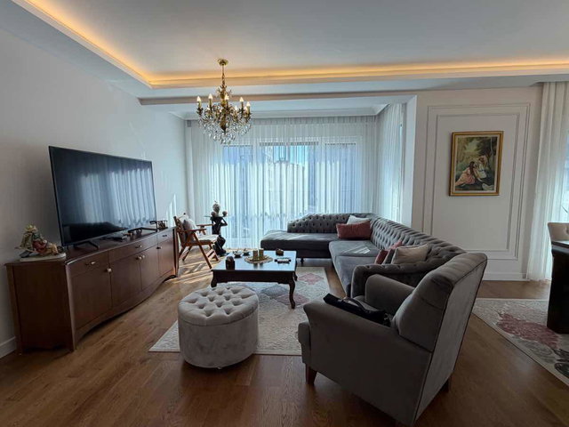 BAĞDAT CADDESI'NDE SEÇKIN BIR YAŞAM | 4+1