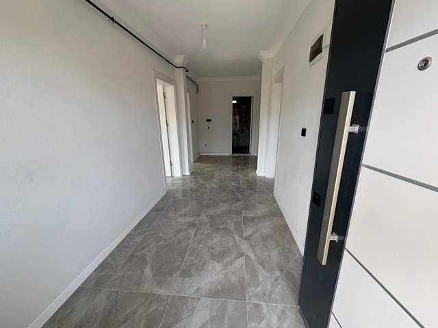 RE/MAX MAVİ'DEN KAZIMPAŞA UZUNKÖYDE KİRALIK 200M2 DAİRE