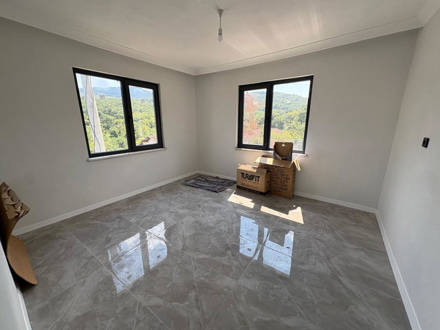 RE/MAX MAVİ'DEN KAZIMPAŞA UZUNKÖYDE KİRALIK 200M2 DAİRE
