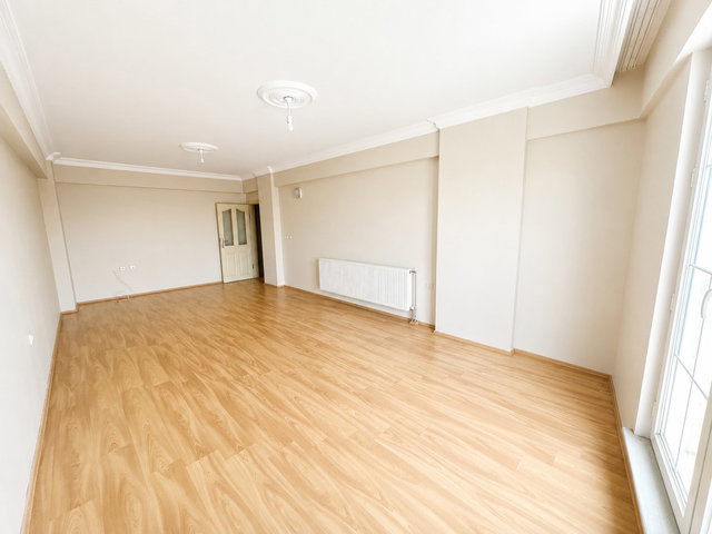 SARAY'DA CADDE ÜZERİNDE SATILIK 3+1 DAİRE