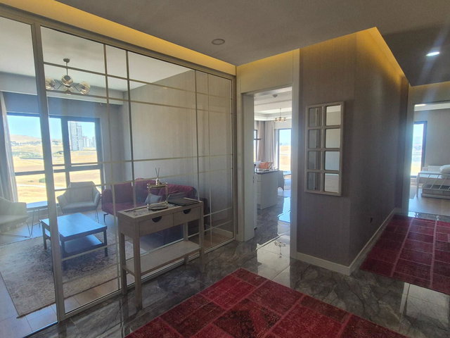 NATURA ÇAKIRLAR SİTESİNDE ARA KATTA SATILIK 4.5+1 LÜKS DAİRE