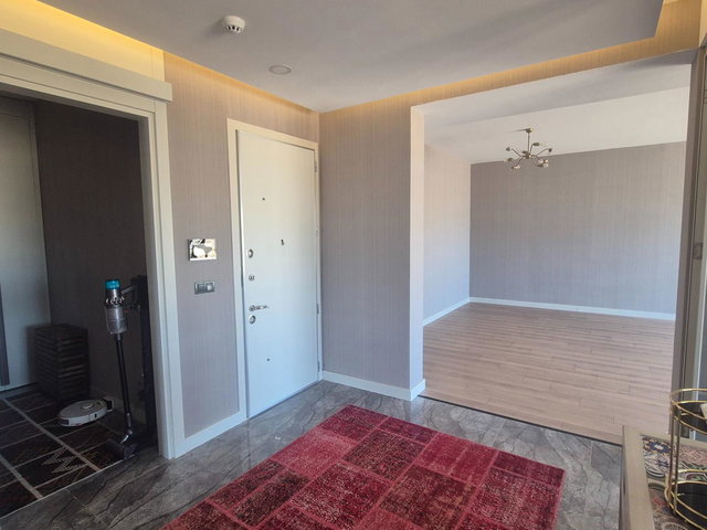 NATURA ÇAKIRLAR SİTESİNDE ARA KATTA SATILIK 4.5+1 LÜKS DAİRE