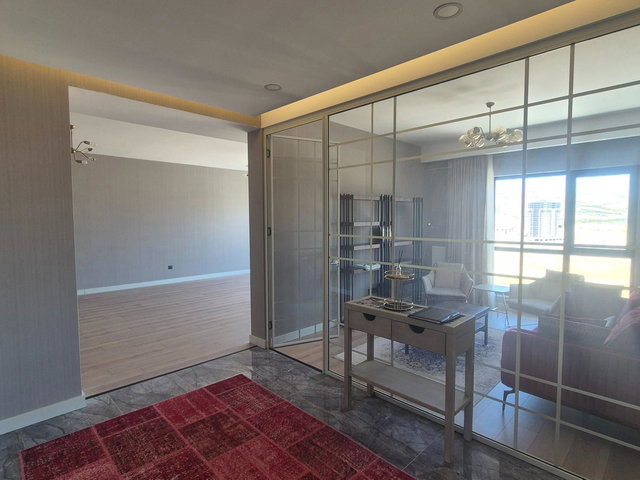NATURA ÇAKIRLAR SİTESİNDE ARA KATTA SATILIK 4.5+1 LÜKS DAİRE