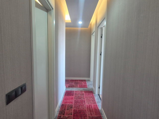 NATURA ÇAKIRLAR SİTESİNDE ARA KATTA SATILIK 4.5+1 LÜKS DAİRE