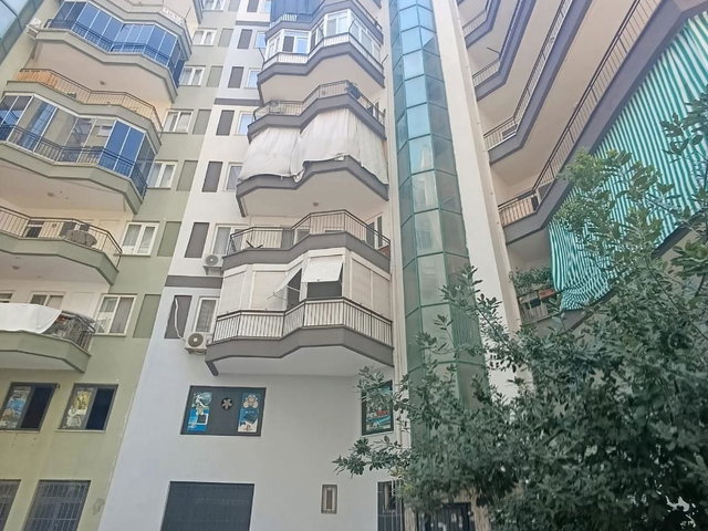VARSAK DEMİREL'DE TRAMVAY DURAĞINA 50 MT 3+1 SATILIK DAİRE