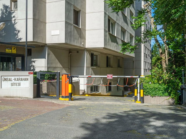 OTOPARKLI, GÜVENLİKLİ, GENÇ SİTENİN EN BÜYÜK DAİRE TİPİ FIRSATI!