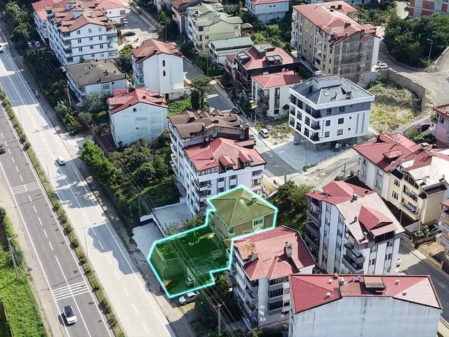 ORDU-GİRESUN ANAYOLU ÜZERİNDE, DENİZE ÇOK YAKIN 6+1 MÜSTAKİL VİLLA
