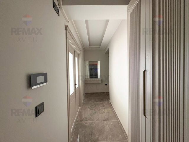 REMAX AVLU'DAN İSTİKLAL MAHALLESİ SIFIR 2+1 KİRALIK DAİRE