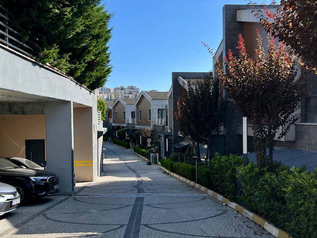 BAHÇEŞEHIR KONAKLARI ÖZEL TASARIM 5+1 VILLA