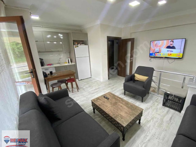 RE/MAX ŞEHIRDEN ÇINARCIK'TA 4 + 2 TERS DUBLEKS SATILIK DAIRE