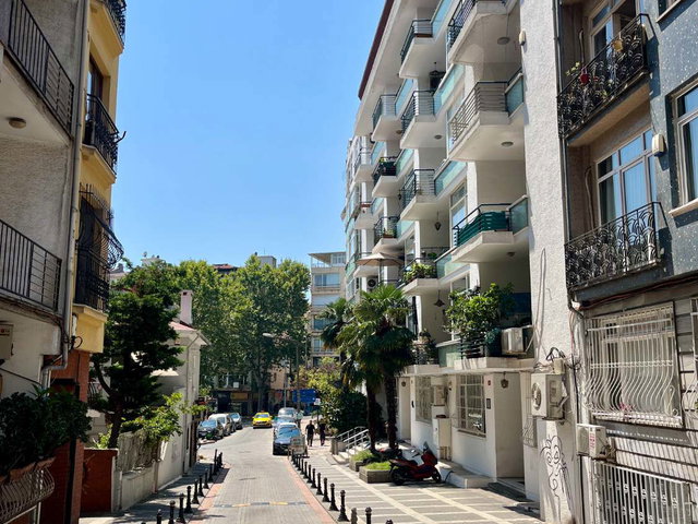 ATIFET SOKAK 5+1 ÇATI DUBLEKS 4 BANYO - KISMI DENIZ MANZARALI