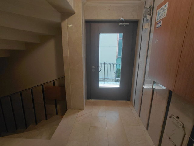 ÜSKÜDAR KISIKLI'DA GENÇ BİNADA KIŞ BAHÇELİ DAİRE