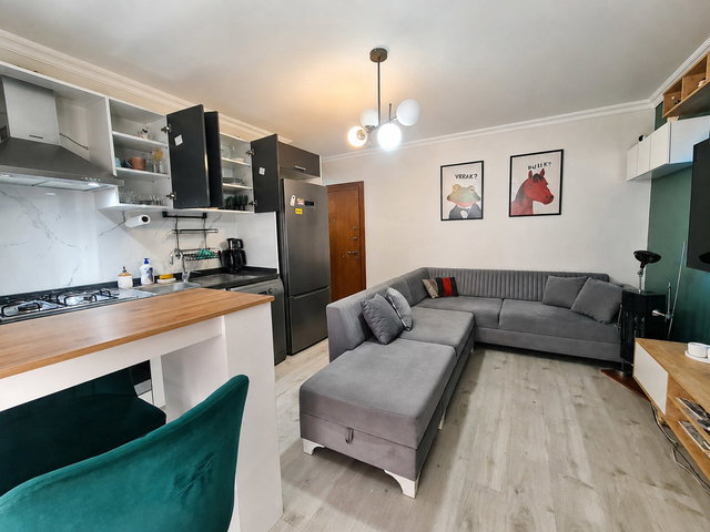 ACIBADEM'DE EMSALSIZ 1+1 KIRALIK FULL EŞYALI DAIRE