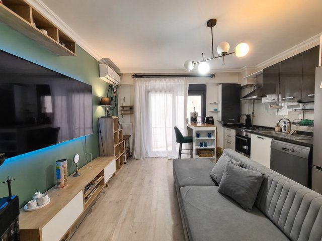 ACIBADEM'DE EMSALSIZ 1+1 KIRALIK FULL EŞYALI DAIRE