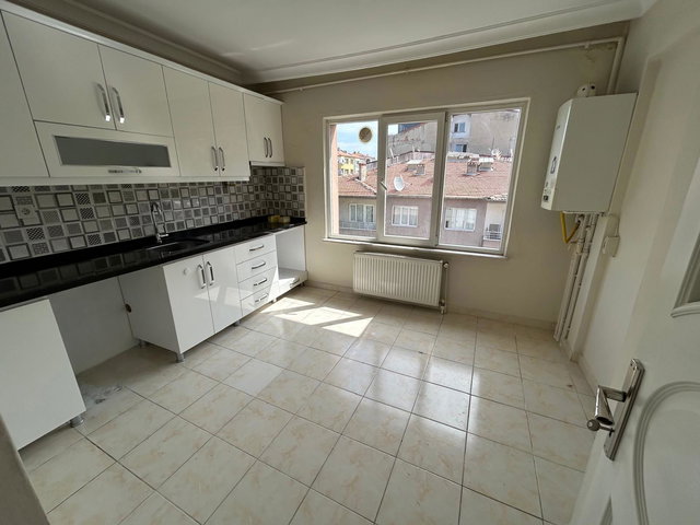RE/MAX ŞEHİR'DEN YALOVA MERKEZDE KİRALIK DAİRE